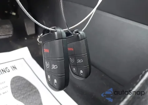 2024 Jeep Compass Latitude 4X4 из США, поврежденный, VIN 3C4NJDBN5RT591025